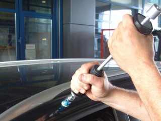 Slaghamer GluePuller 3.jpg